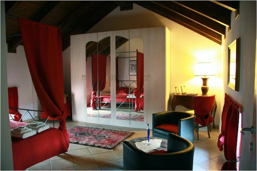 Villa Sassi Ac Alessandria Ruang foto