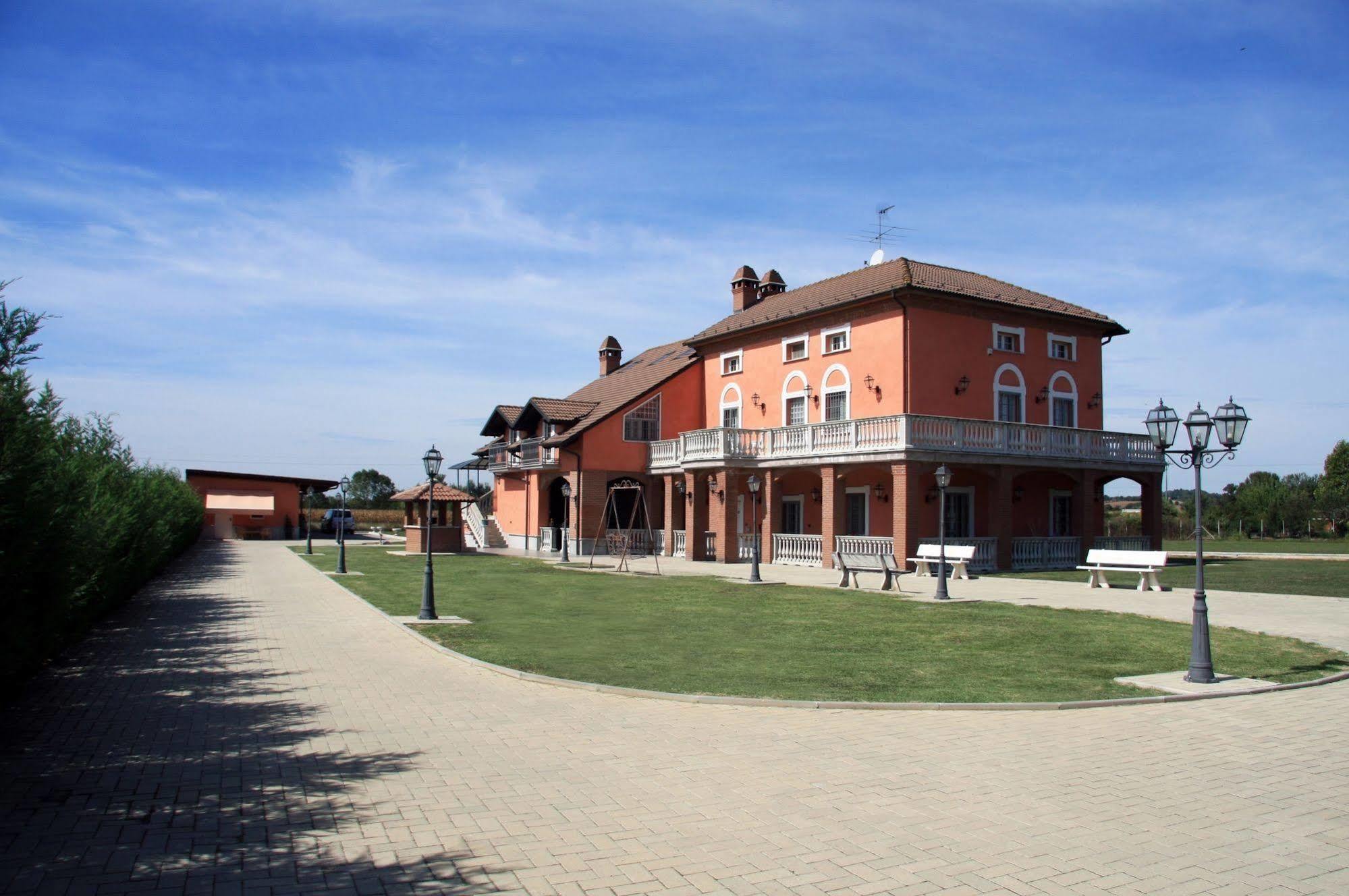 Villa Sassi Ac Alessandria Bagian luar foto